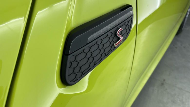 MINI Convertible 2.0 Cooper S Exclusive 2dr Auto Petrol Convertible